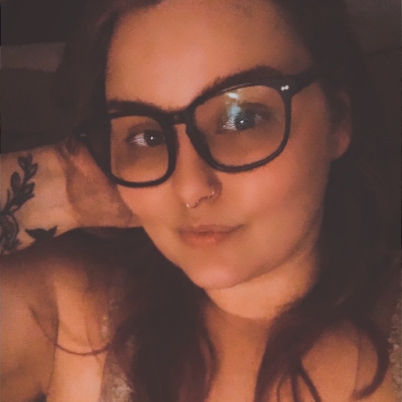 Profile Picture of Jessica Verge (@jessicaverge) on Poshmark