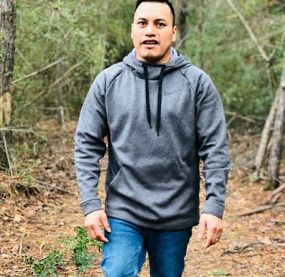 Profile Picture of Manuel Gabriel (@manuelgabriel) on Poshmark