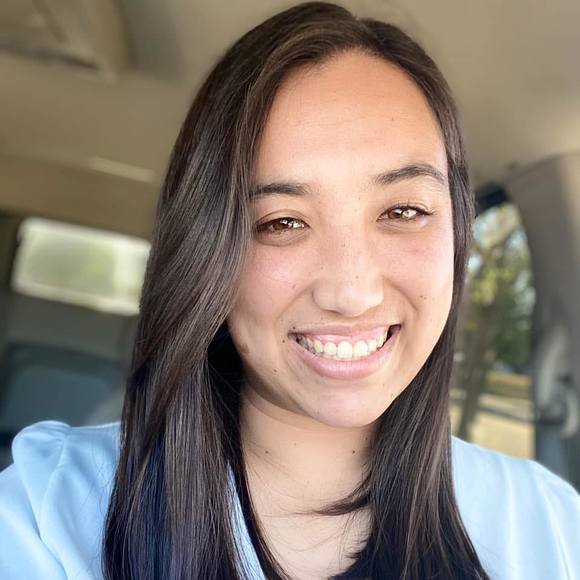 Profile Picture of Kayla Clausen (@kmclausen) on Poshmark