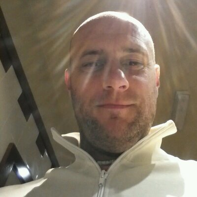 Profile Picture of Mark Jason Gorvin (@pompey7474) on Twitter