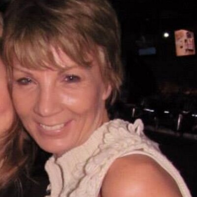 Profile Picture of Debbie Hood (@debbiehood143) on Twitter