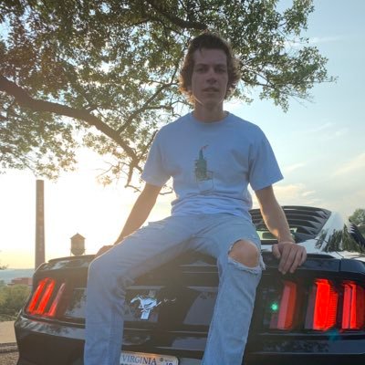 Profile Picture of Jacob Snow (@Snowman1394) on Twitter