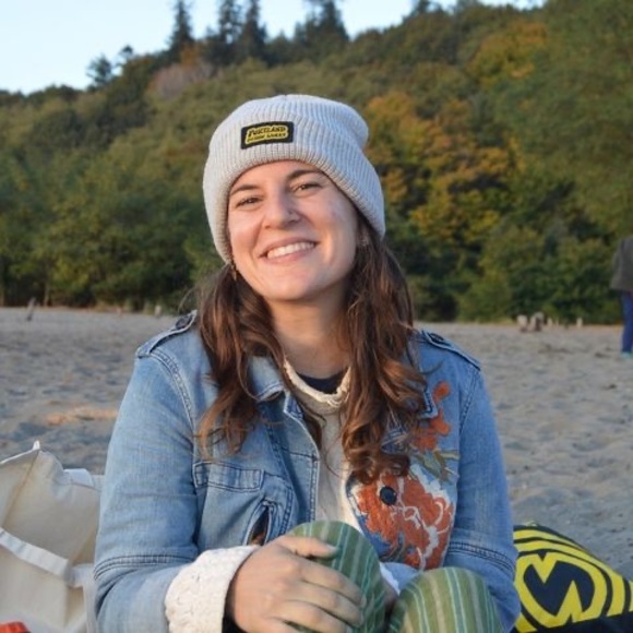 Profile Picture of Wendy Walcoff (@wendy_walcoff) on Poshmark