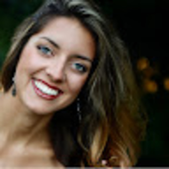 Ziba Sidrys - Poshmark Profile Picture of Ziba Sidrys (@zsidrys) on Poshmark