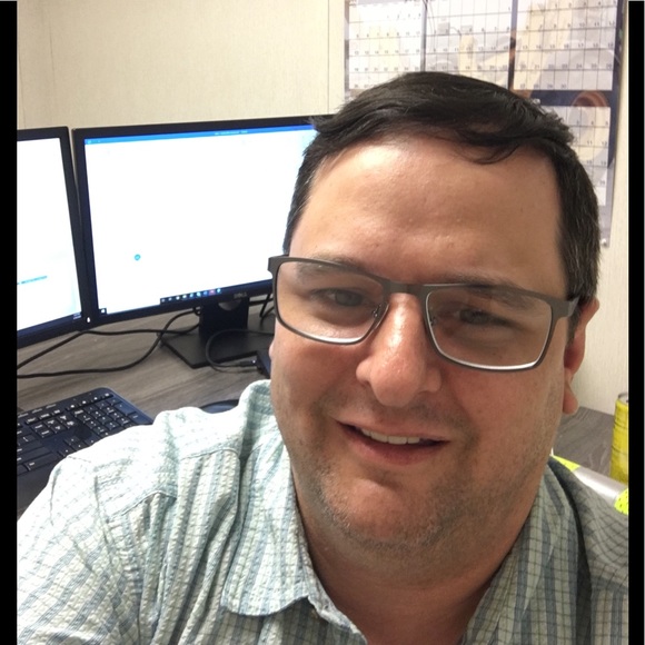 Profile Picture of Christopher Kirkland (@ckirkland556) on Poshmark