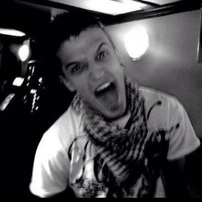 Profile Picture of Jonathan Linton (@JonSaysSsshh) on Twitter