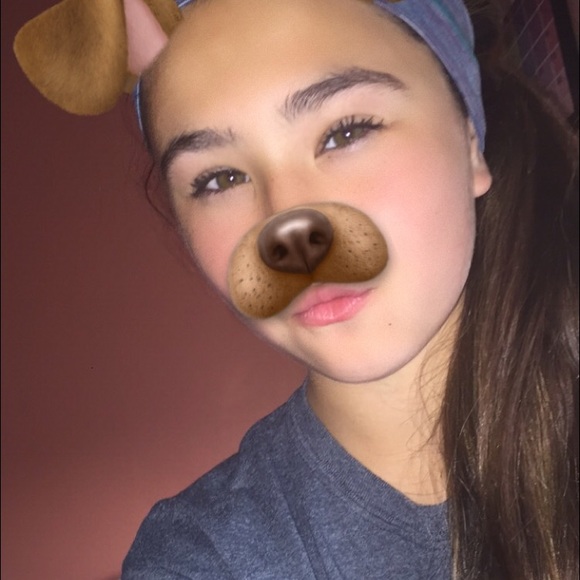 Profile Picture of Brynne Jorgensen (@brynnejorgy) on Poshmark