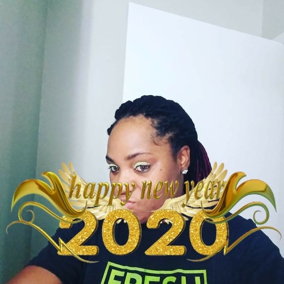 Profile Picture of France Glapion (@france39) on Poshmark