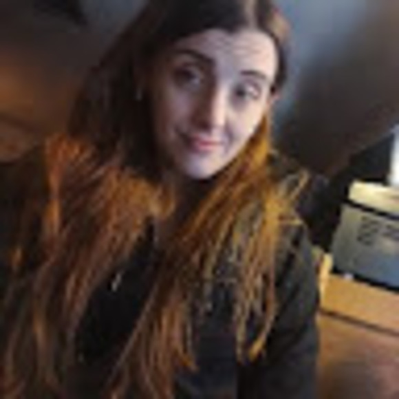 Roxanne Musterman - Poshmark Profile Picture of Roxanne Musterman (@rmmusterman) on Poshmark