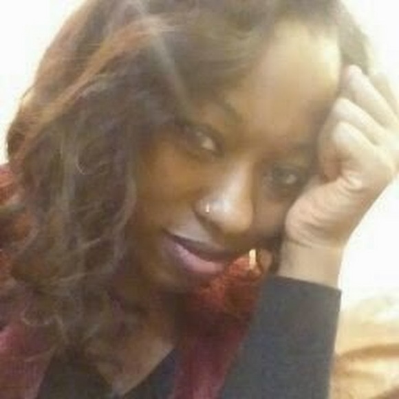 Ivory Brown - Poshmark Profile Picture of Ivory Brown (@ivorybrown3988) on Poshmark