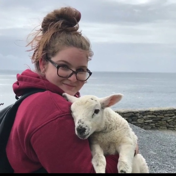 Kayla Coish - Poshmark Profile Picture of Kayla Coish (@kayla_coish) on Poshmark