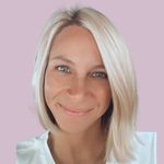 Profile Picture of Julia Troester | Essential Oil Coach🌿🌸 (@oilmazinglife) on Instagram
