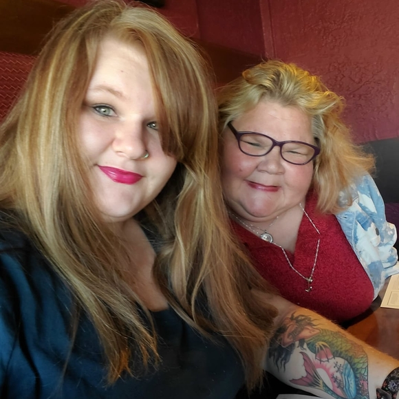 Profile Picture of Julia Nicholson (@juliatrex10) on Poshmark