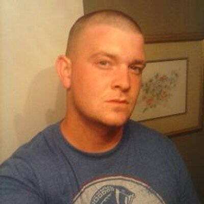 Profile Picture of Dan Cleaves (@skinsfan4lfe72) on Twitter