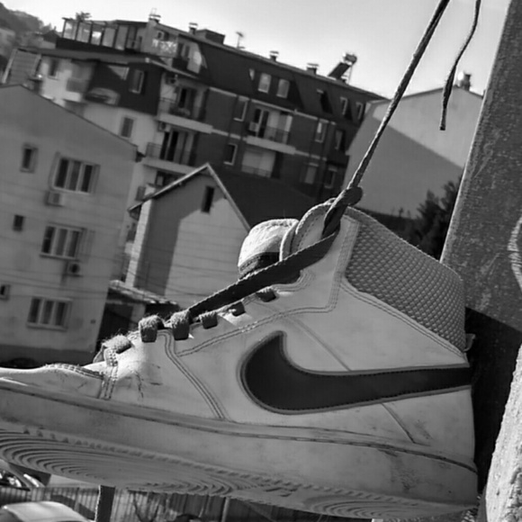 Profile Picture of Ivan Real (@ivan_real23) on Poshmark