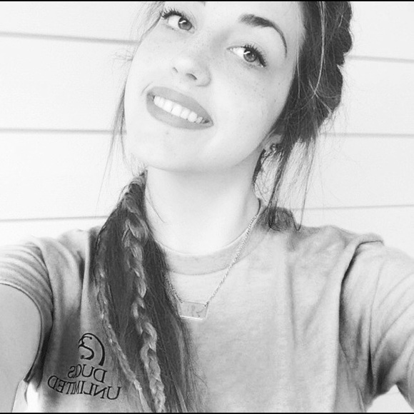 Profile Picture of Emily Hatchell (@emilyhat) on Poshmark