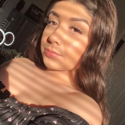 Profile Picture of Stephanie Hernandez Medina (@everly_rose2019) on Twitter