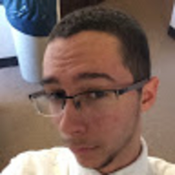 Profile Picture of Robert Schauner (@rschauner) on Poshmark