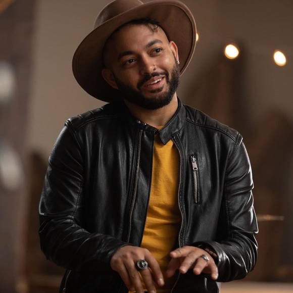 Profile Picture of Austin James (@ajamesmusic) on Poshmark