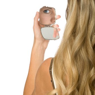 Profile Picture of Lisa Martin (@inthespatlight) on Twitter