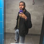 Profile Picture of Aaron 