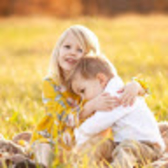 Profile Picture of Emelia Assel (@emelia1020) on Poshmark