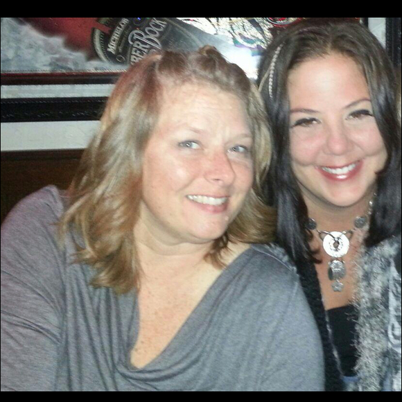 Profile Picture of Colleen Almoney (@colleenobx) on Poshmark