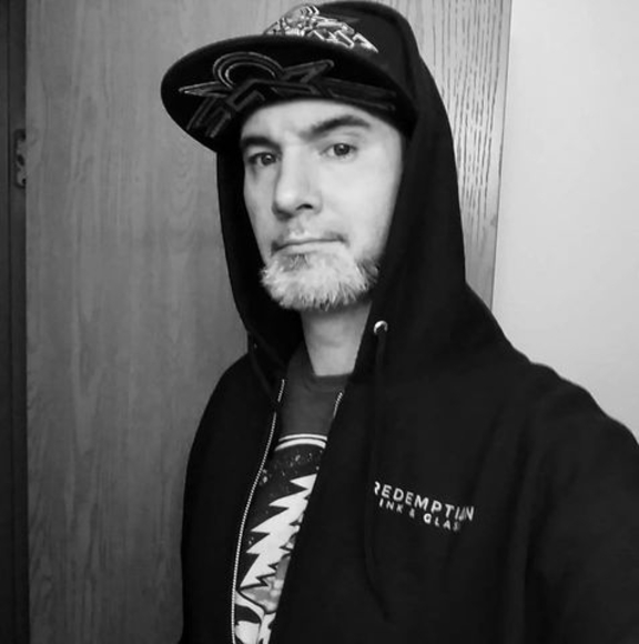 Profile Picture of Kevin Showers (@showerskevin47) on Poshmark