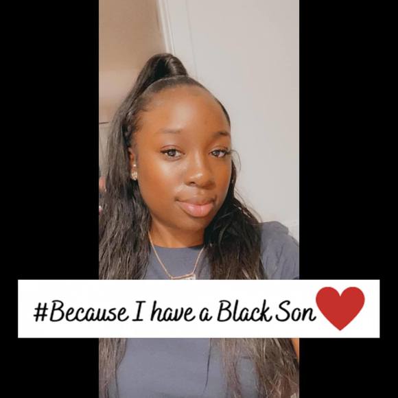 Profile Picture of Toria Marshall (@toria_marshall) on Poshmark