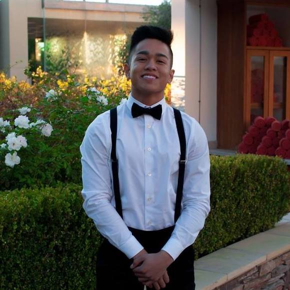 Profile Picture of Edward Manzano (@edwhut) on Poshmark