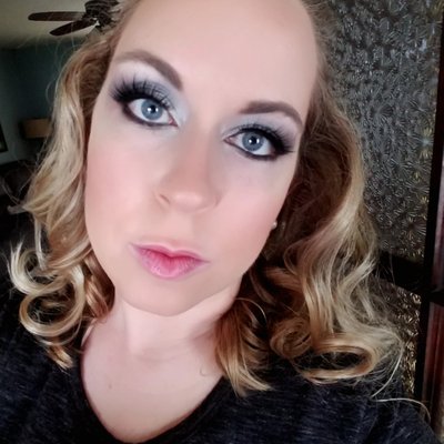 Profile Picture of Jessie Homer (@JessieLHomer) on Twitter