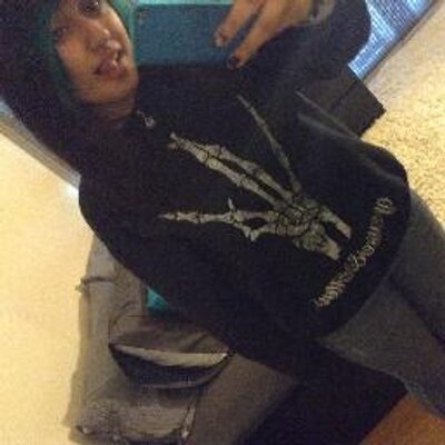 Profile Picture of Danielle Tekmar (@DaniellaCarlile) on Twitter