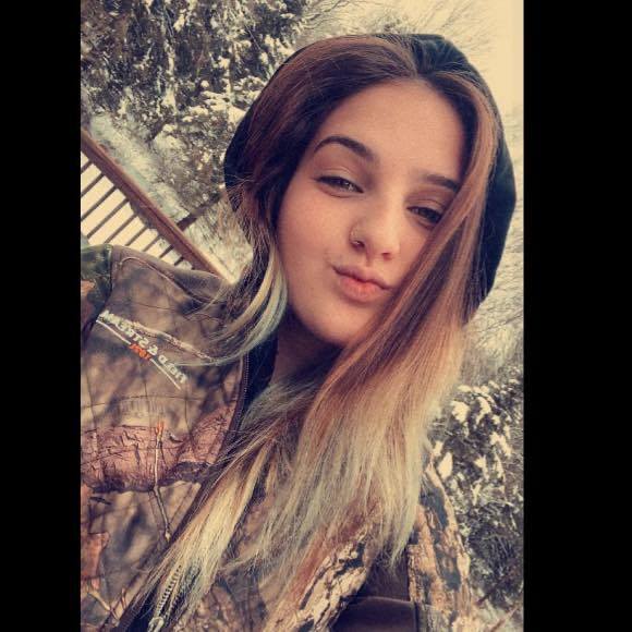 Profile Picture of Katie Roegner (@kroegn) on Poshmark