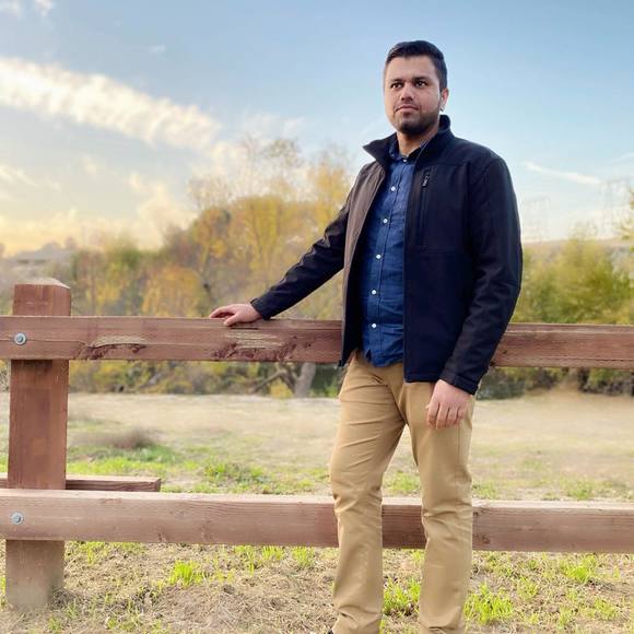 Profile Picture of Sami Ullah (@rahimiking) on Poshmark