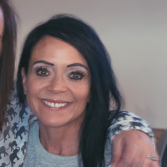 Profile Picture of Pam Cernik (@pjcernik328) on Poshmark