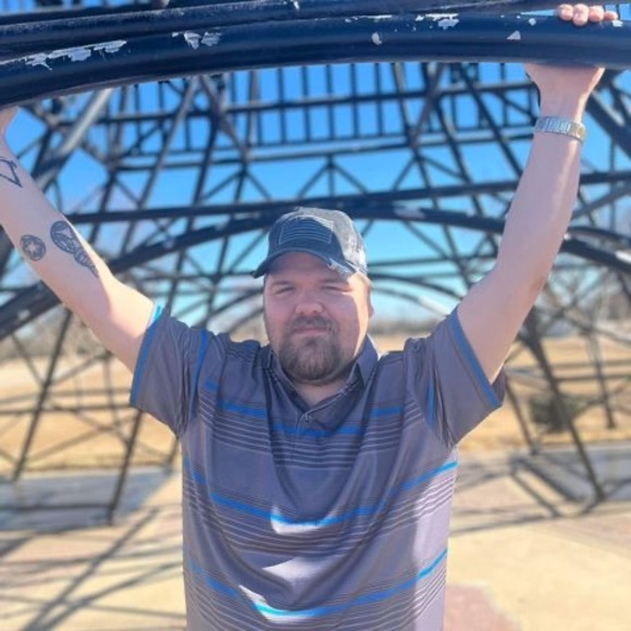 Profile Picture of Zachary Kane (@zkane1583) on Poshmark