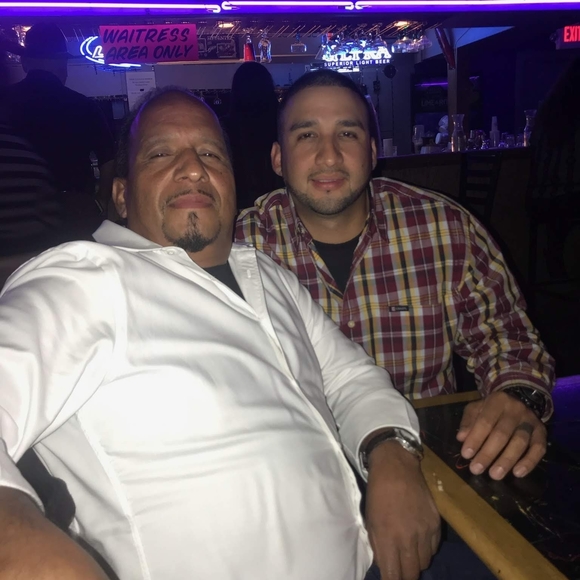 Profile Picture of Aaron Robledo (@59arob59) on Poshmark