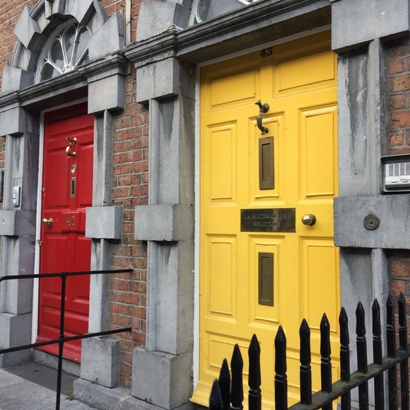 Profile Picture of Lori Maguire (@myshabbyrose) on Poshmark