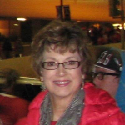 Profile Picture of Susan Stephens (@smhstephens) on Twitter