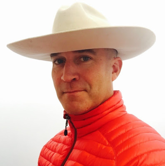 Profile Picture of Teddy Stoecklein (@teddystoecklein) on Poshmark