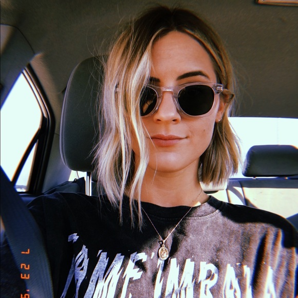 Profile Picture of Diane Rutkowski (@dianerutkowski) on Poshmark