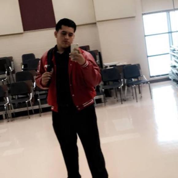 Profile Picture of Rogelio Rangel jr. (@rangelio8) on Poshmark