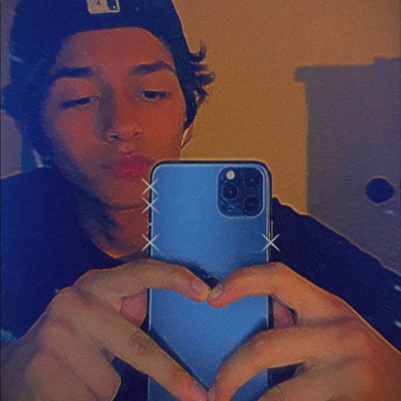 Profile Picture of Jose Roman (@jose_2006) on Poshmark