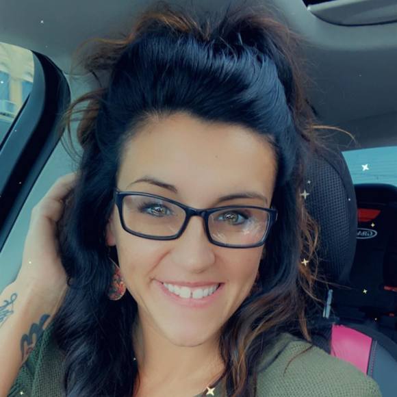 Profile Picture of Taylor Clift (@tclift22) on Poshmark