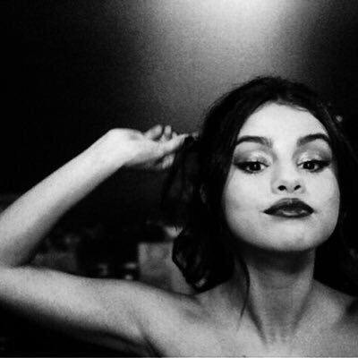 Tina - Twitter Profile Picture of Tina (@DrunkforGomz) on Twitter