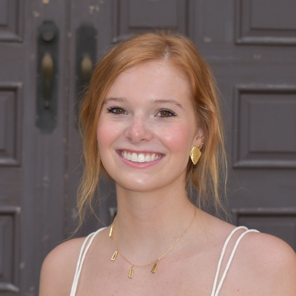 Profile Picture of Margaret t Corsmeier (@mtcorsmeier) on Poshmark