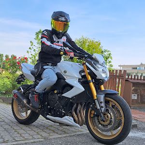 Profile Picture of ANGEl (@angelocattaneo17) on Tiktok