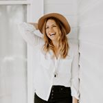 Profile Picture of Courtney Elizabeth (@courtney_elizabeth_media) on Instagram
