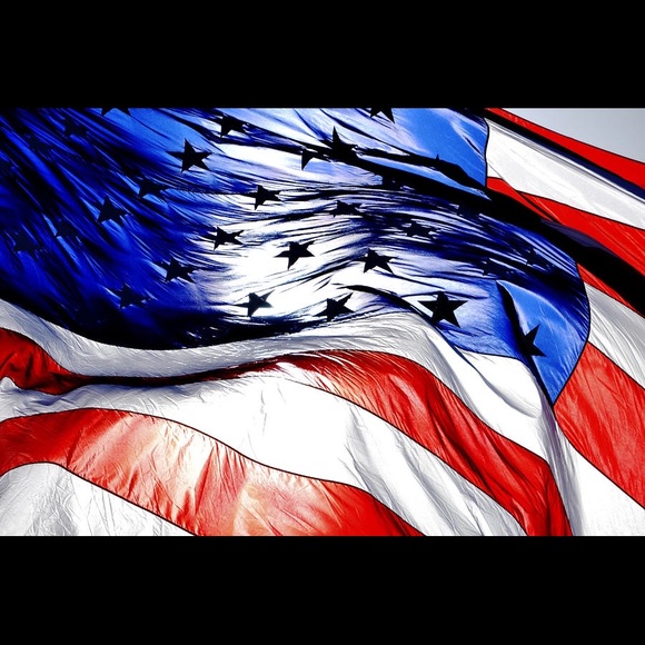 Profile Picture of Lindsay Jarvis (@lindsayjarvis) on Poshmark