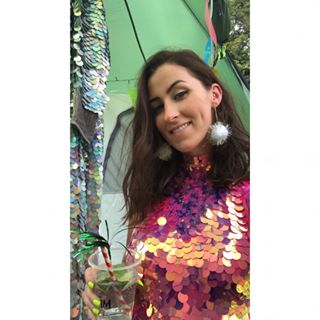 Profile Picture of Laura Kearns (@lovelylaurakearns) on Facebook